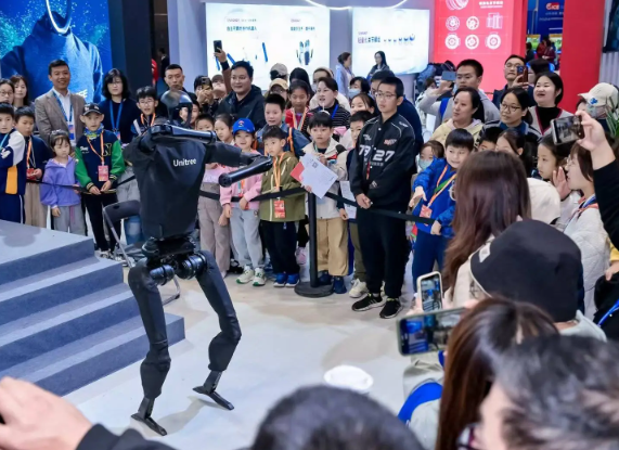 智联万物·创享未来 | 2025青岛国际人工智能展览会